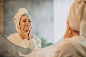 برای جوشهای موقت، رعایت چند اصل ساده میتواند به سلامت پوست کمک کند